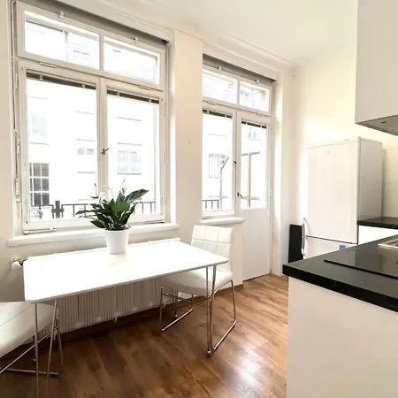 דירה Top-floor Terrace With Free Parking In Centre פראג